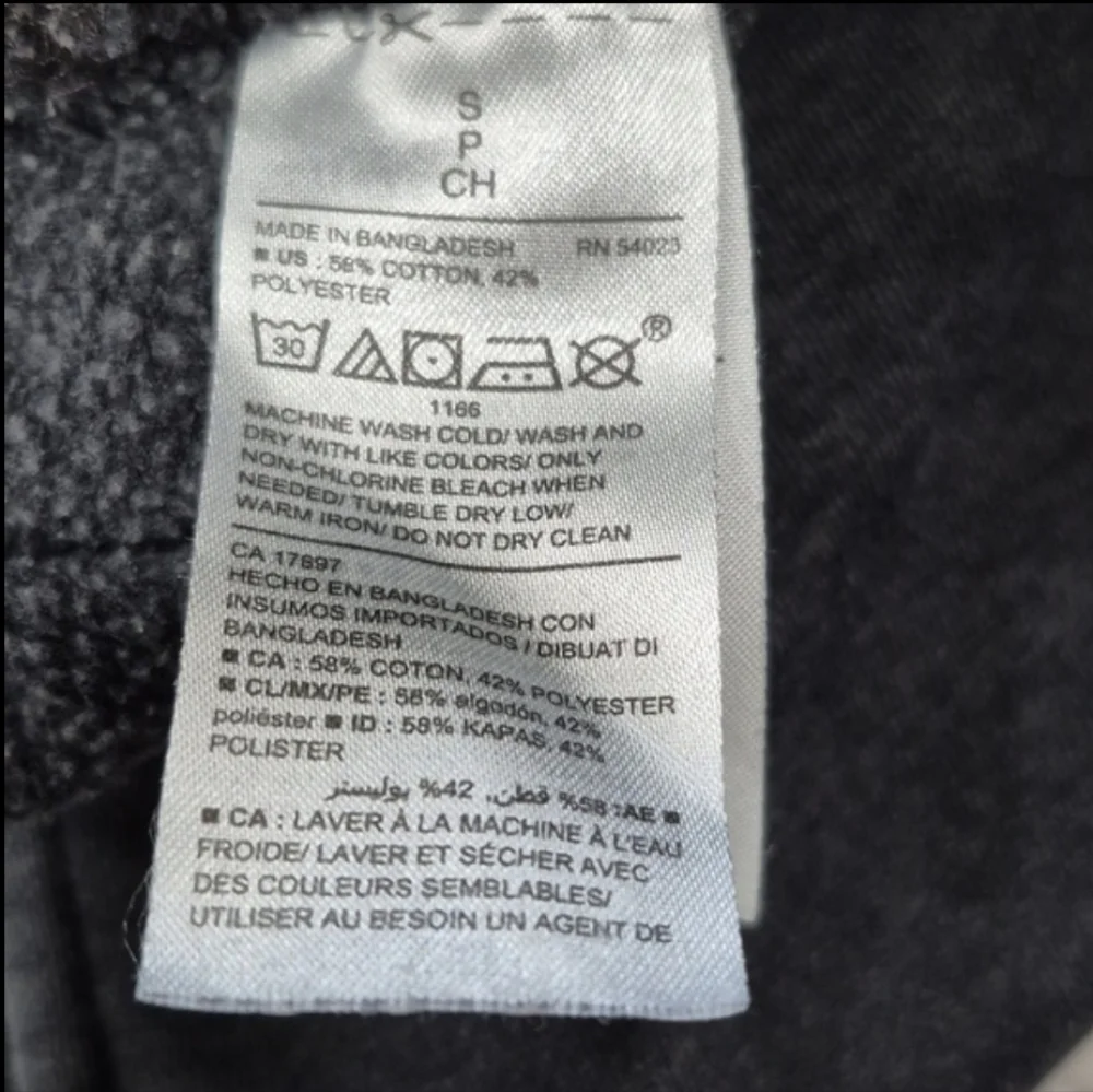 Old Navy 9" Fleece Sweat Shorts, Small Gray Athletic - Picture 5 of 5